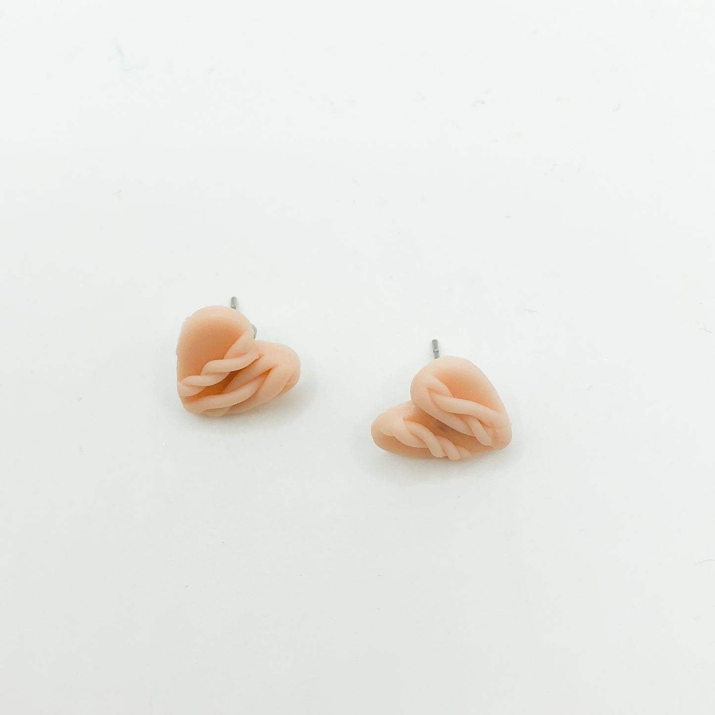 Matte Pink Heart Stud Earrings - Cosy