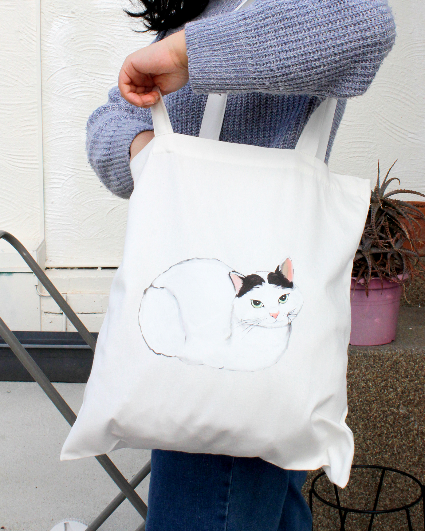 Loafing Cat Canvas Bag - Nicholas