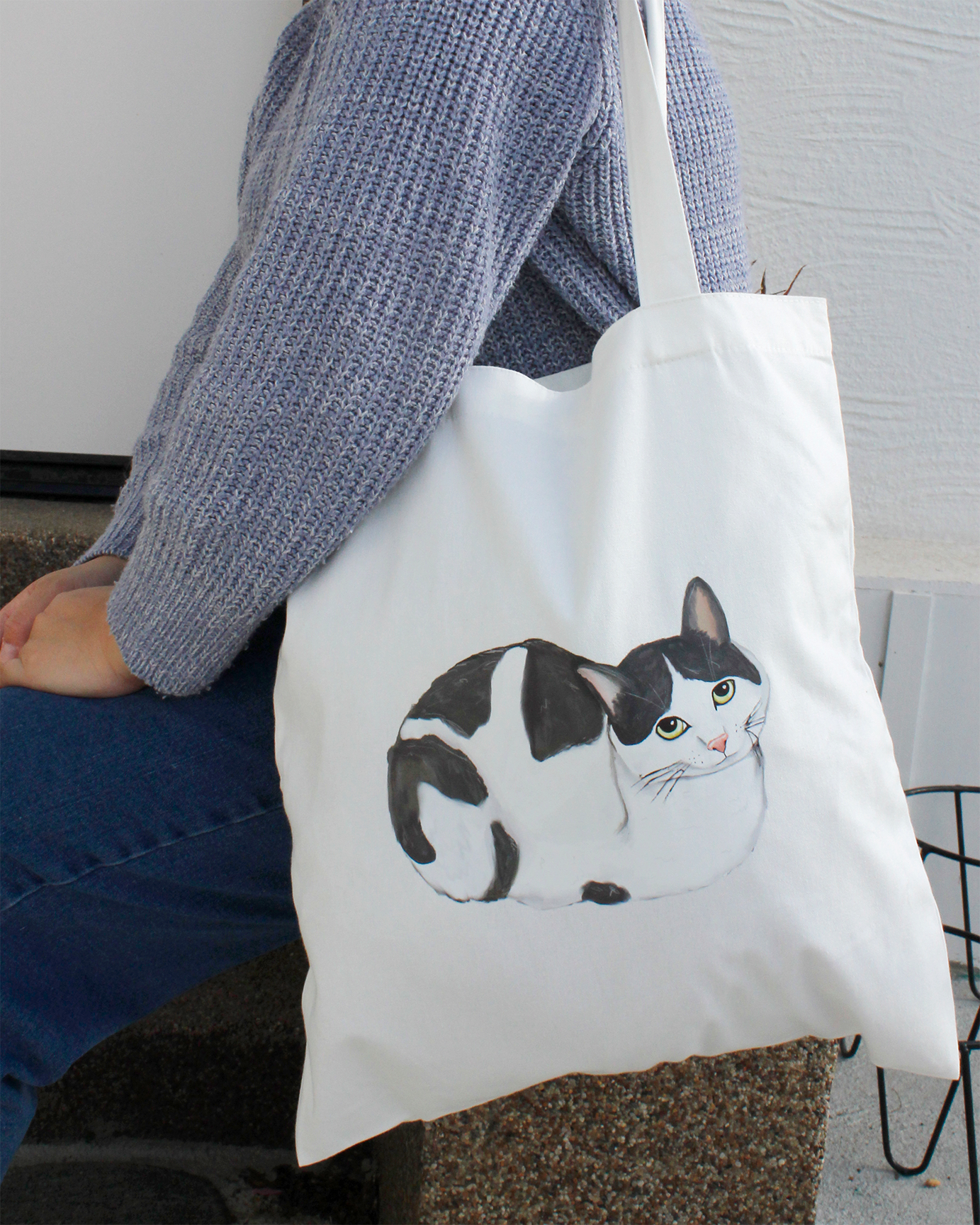 Loafing Cat Canvas Bag - Mia